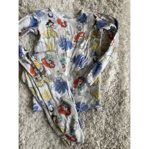Baby Gap for Disney sz. 5 princess design two pc. pj set. Adorable